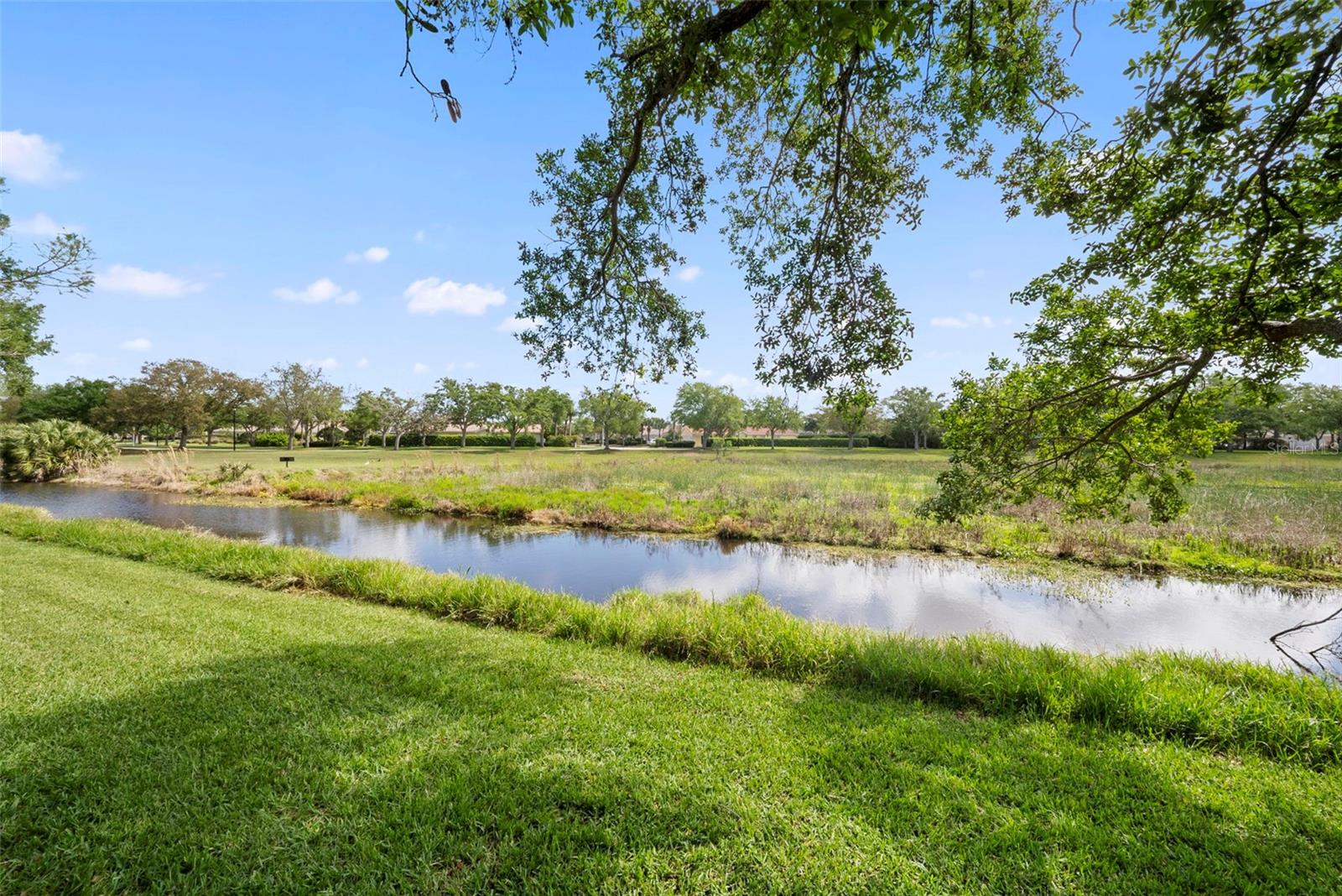 VILLAGEWALK - Residential