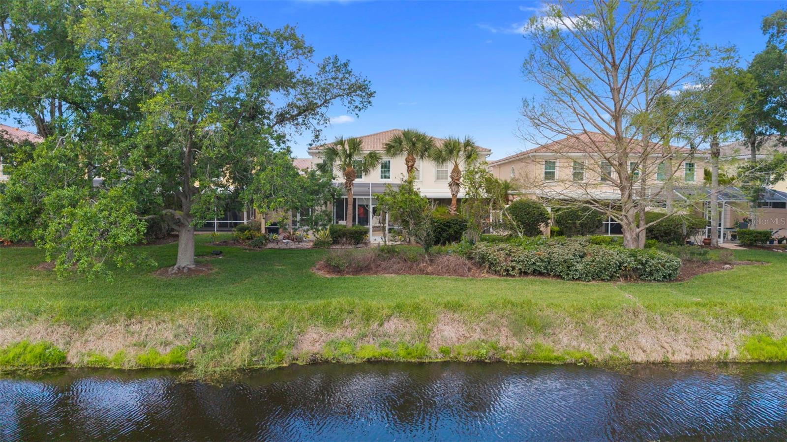 VILLAGEWALK - Residential