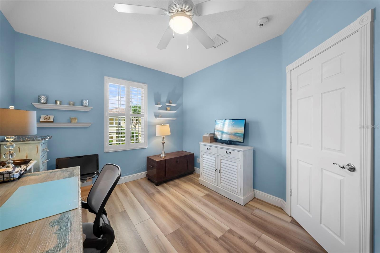 VILLAGEWALK - Residential