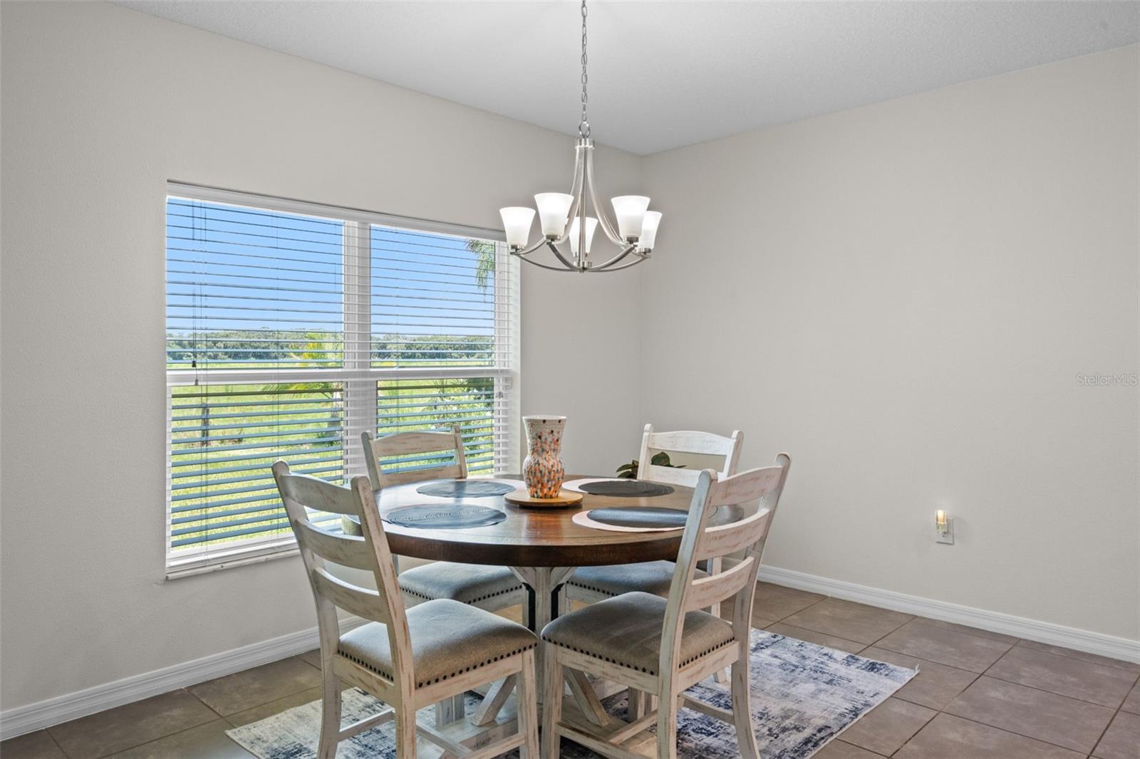 BELLALAGO PH 5J - Residential