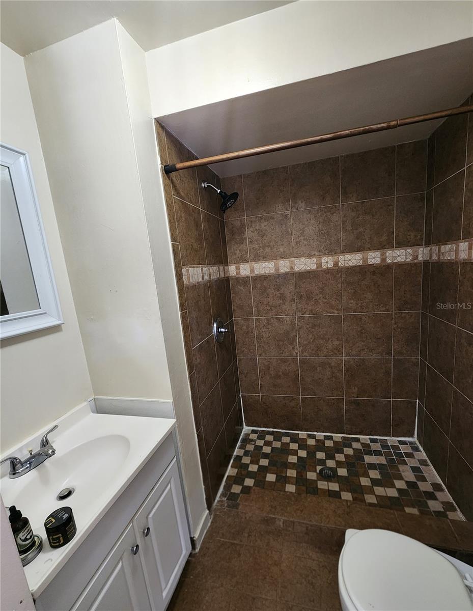 SEMORAN PINES REGIMES 01 & 04-08 - Residential