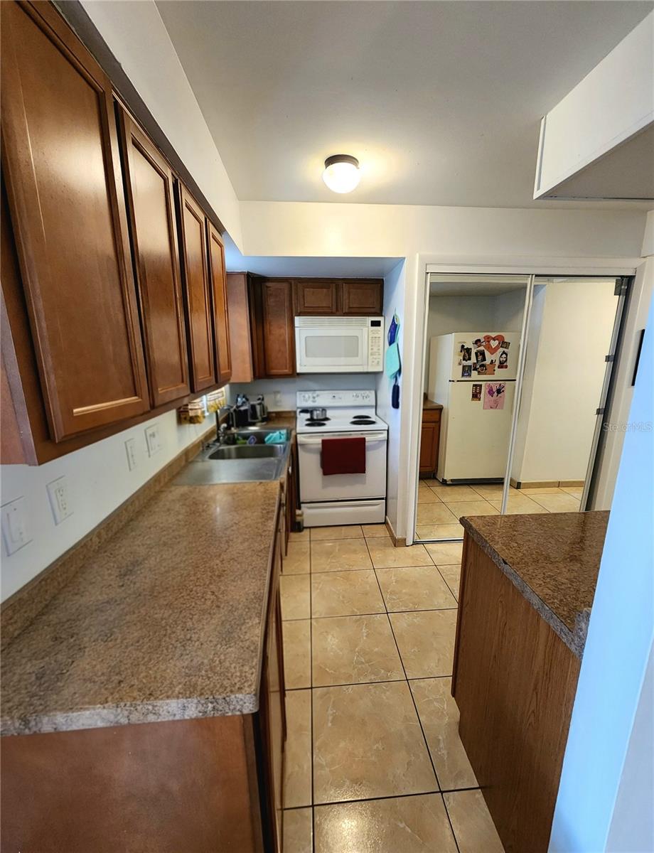 SEMORAN PINES REGIMES 01 & 04-08 - Residential