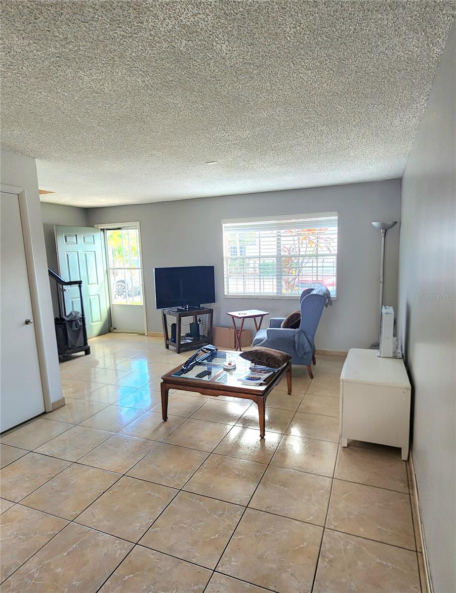 SEMORAN PINES REGIMES 01 & 04-08 - Residential