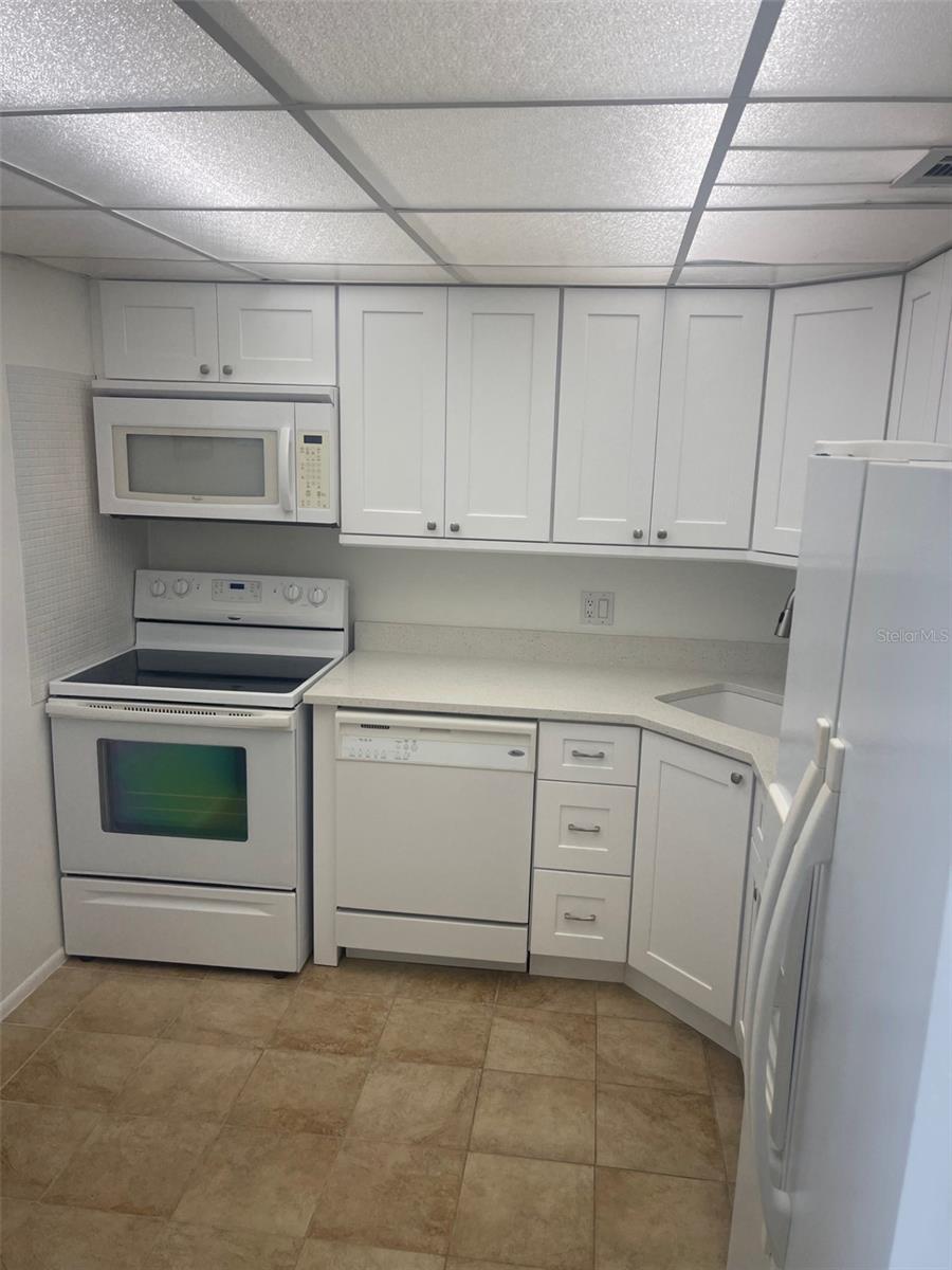 POINTE ON MIDNIGHT PASS - Residential Lease