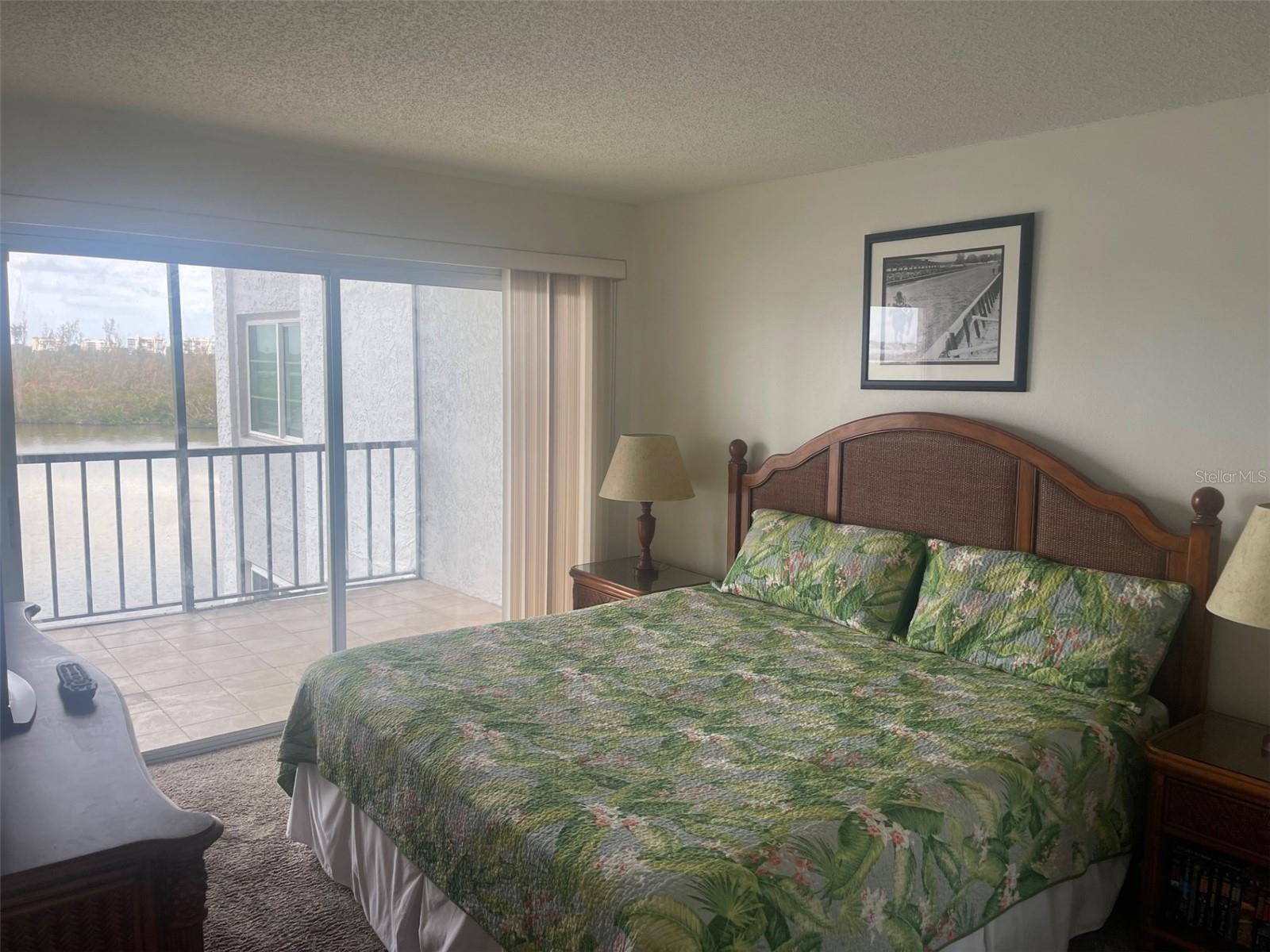 POINTE ON MIDNIGHT PASS - Residential Lease