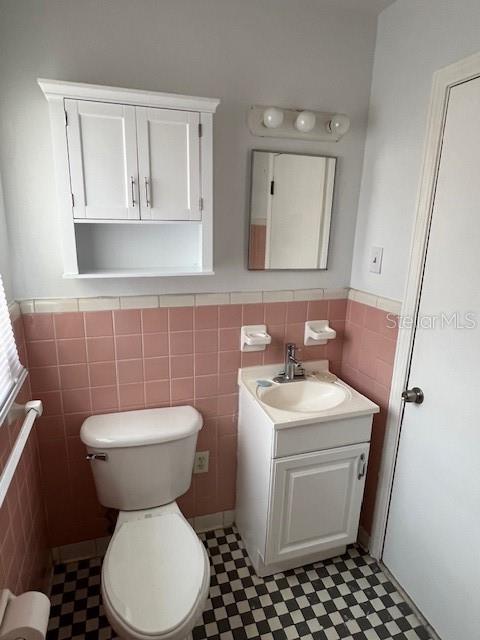 LAKE VIEW HEIGHTS - Residential Lease