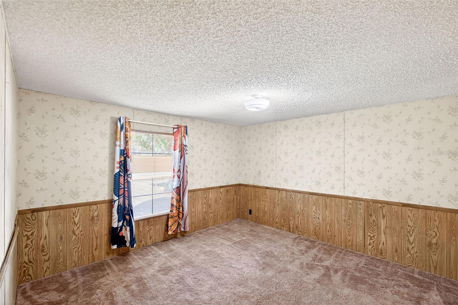 MOBILE HOME NOT IN PARK-0230 - Residential