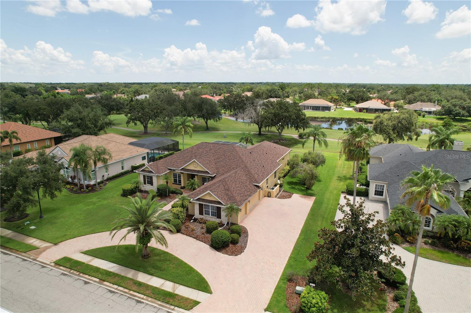 RIVER CLUB SOUTH SUBPHASE III - Residential Lease