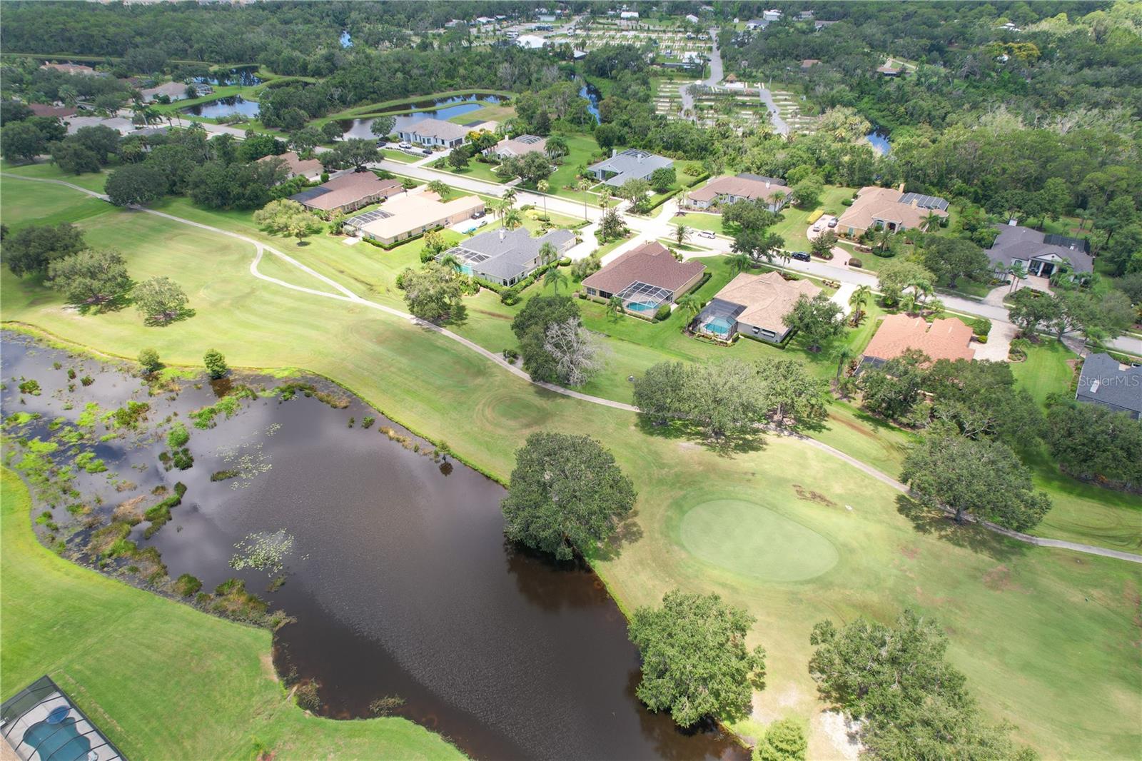 RIVER CLUB SOUTH SUBPHASE III - Residential Lease