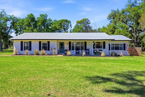 Photo of 9811 28th Avenue E, Palmetto, FL 34221 (MLS # A4686749)