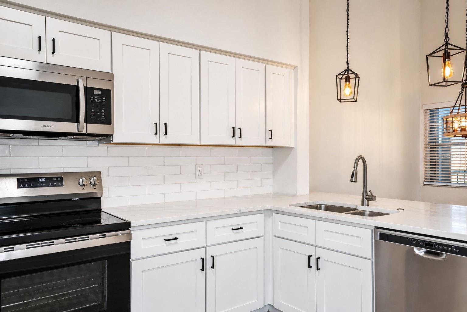 6924 STONES THROW CIRCLE N 8307