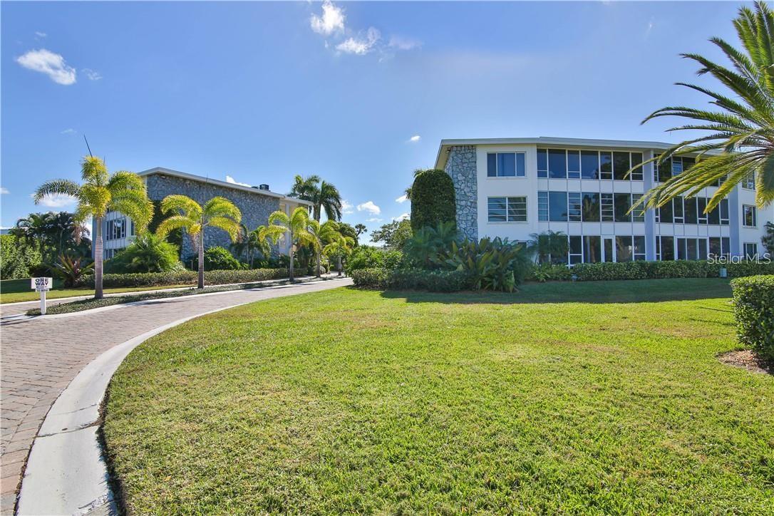 SANDS POINT - Residential Lease