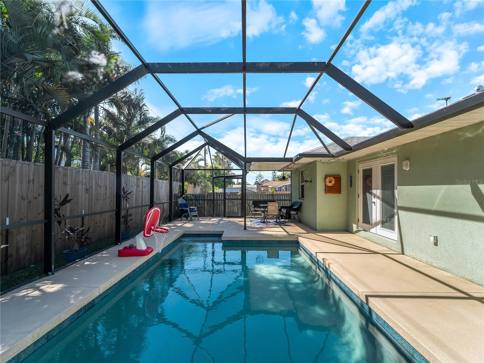 SOUTH VENICE - Residential