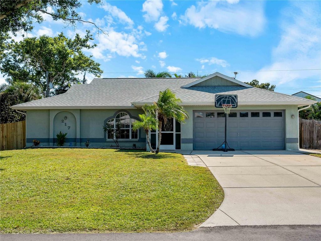 Photo of 217 Coronado Road, Venice, FL 34293 (MLS # C7516465)