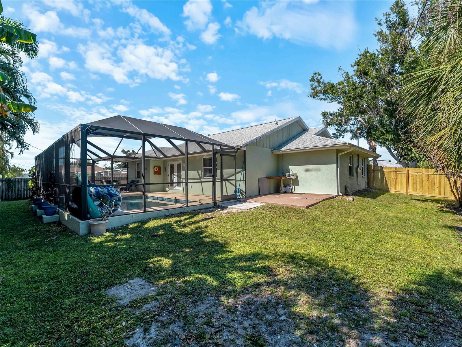 SOUTH VENICE - Residential
