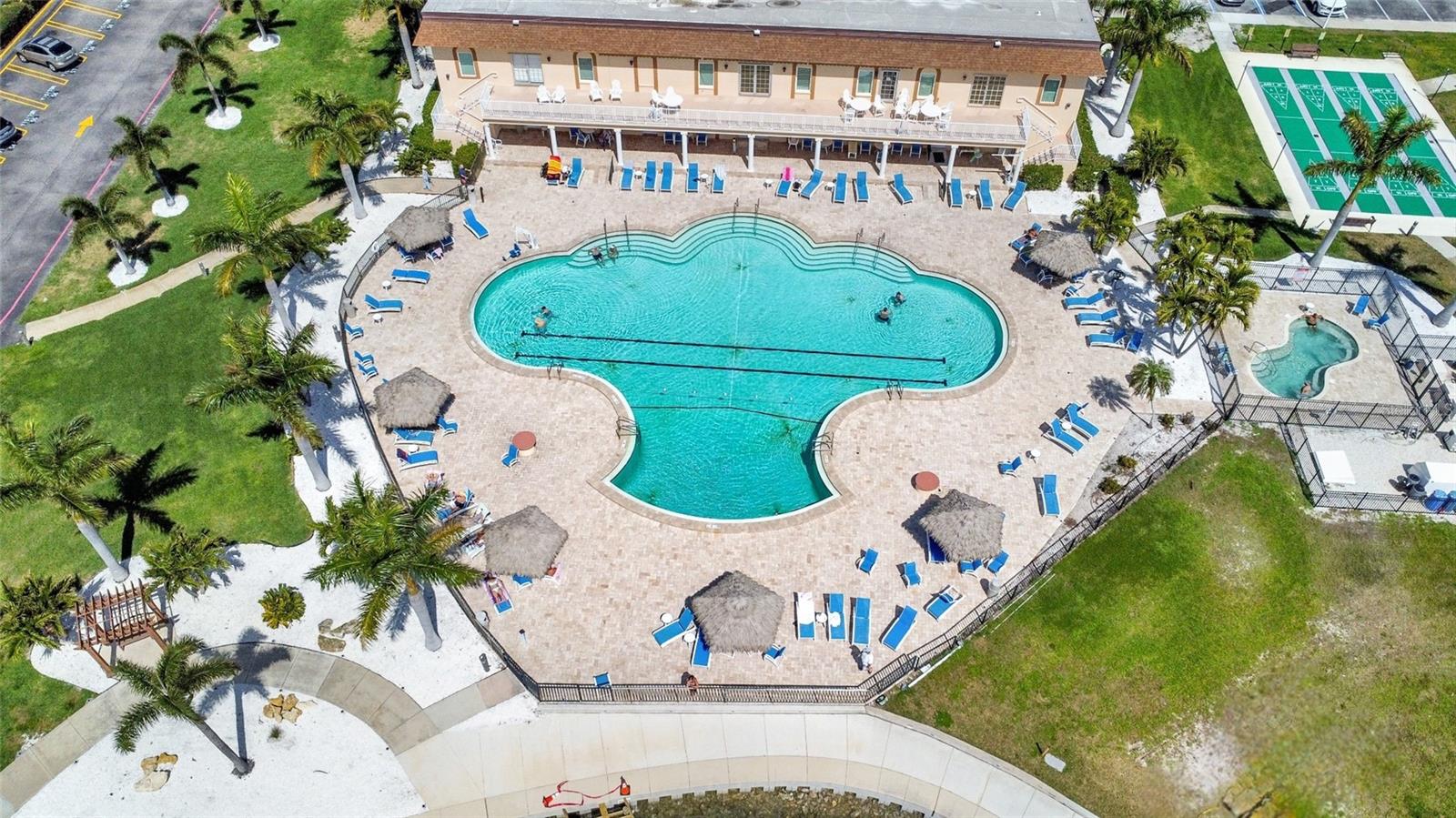 BAYWAY ISLES POINT BRITTANY SIX - Residential