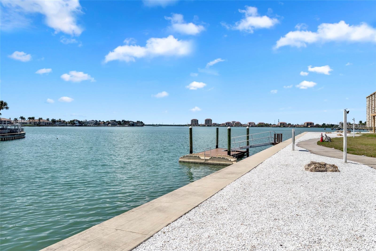 BAYWAY ISLES POINT BRITTANY SIX - Residential