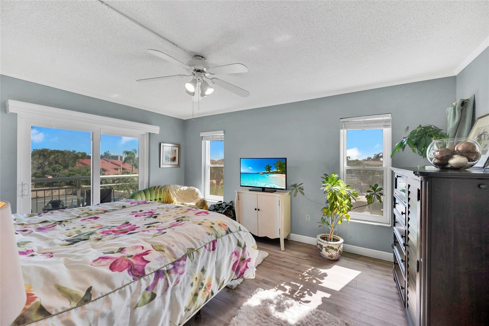 BAYWAY ISLES POINT BRITTANY SIX - Residential