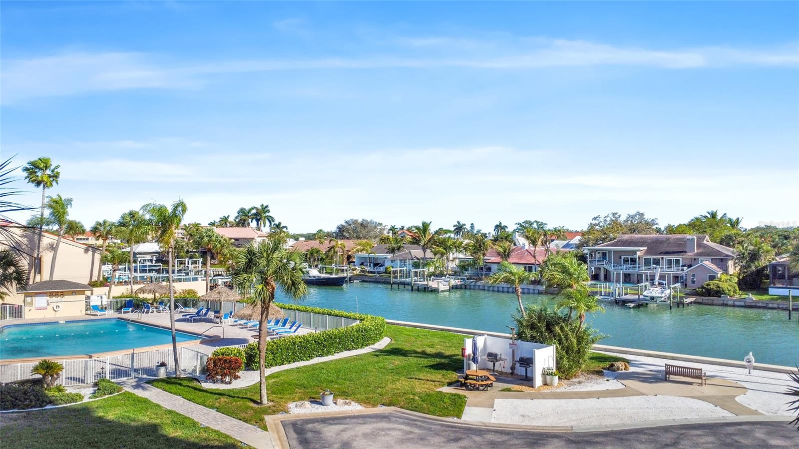 BAYWAY ISLES POINT BRITTANY SIX - Residential