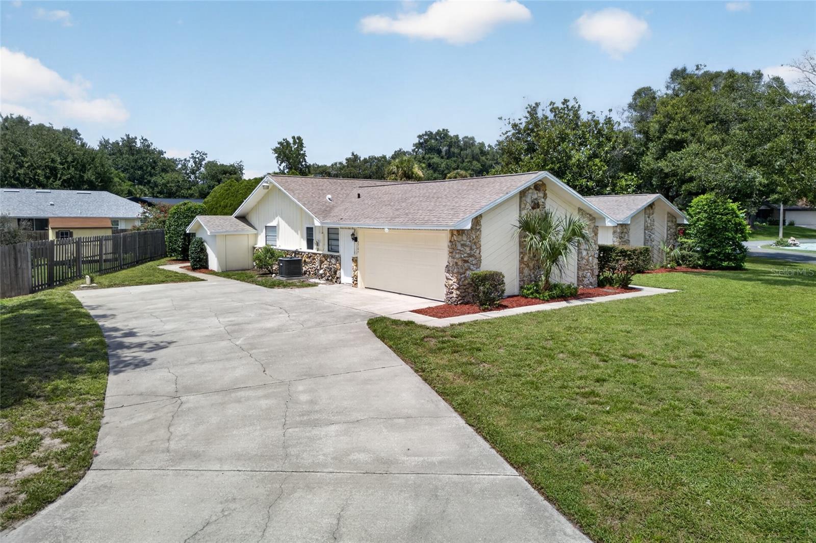 2704 BURGOYNE PLACE