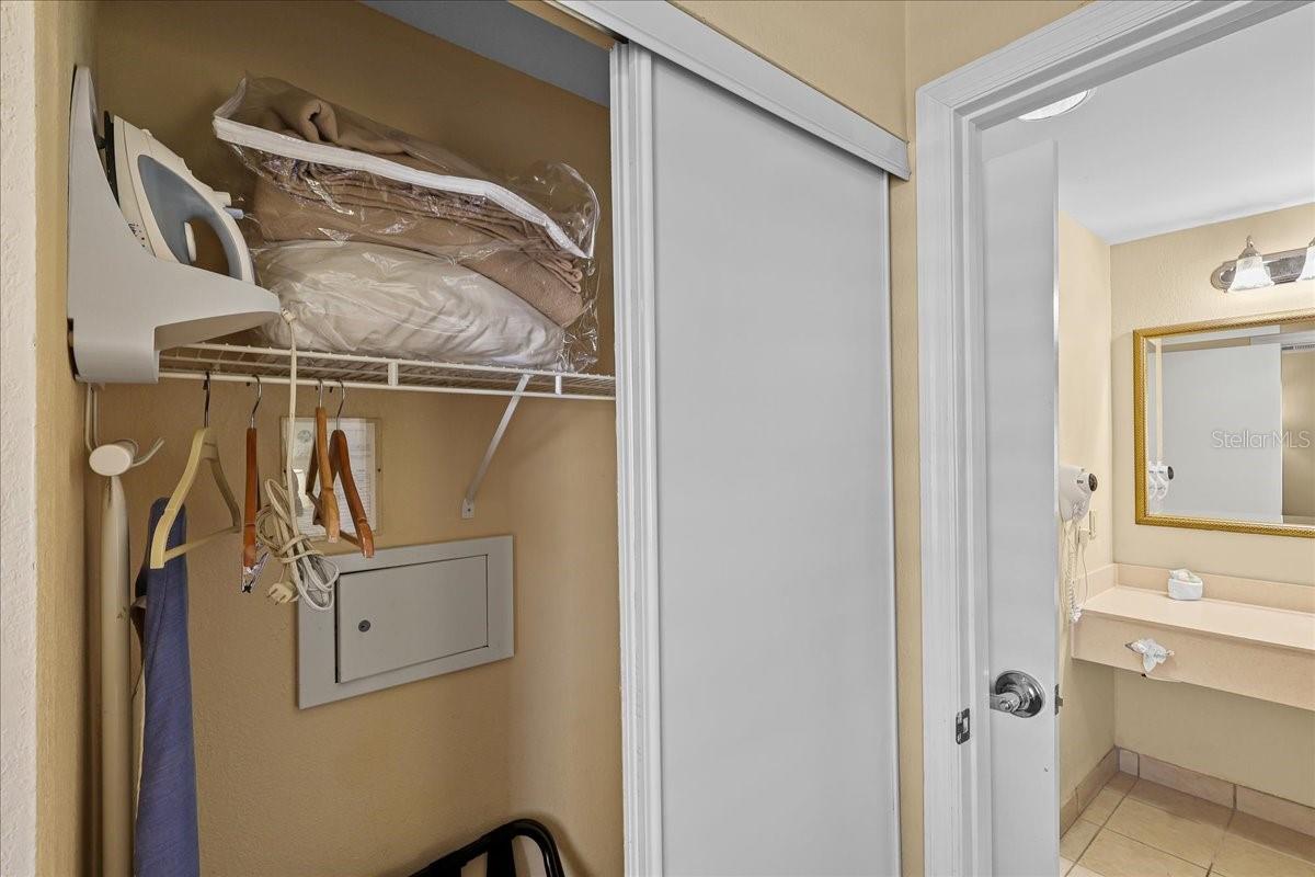 STAYSKY SUITES - Residential