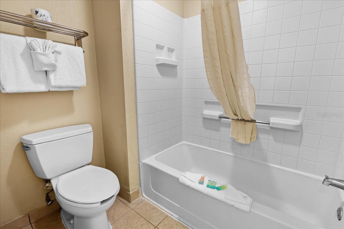 STAYSKY SUITES - Residential