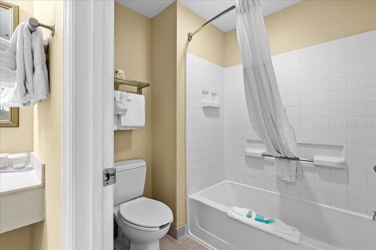 STAYSKY SUITES - Residential