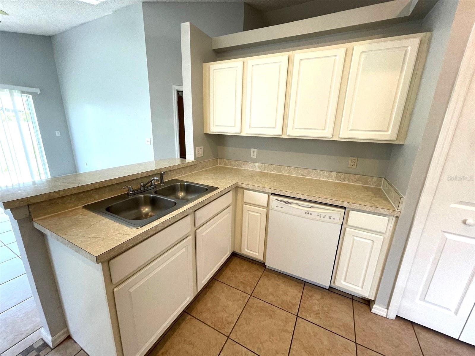 LEGACY PARK PH 03 - Residential Lease