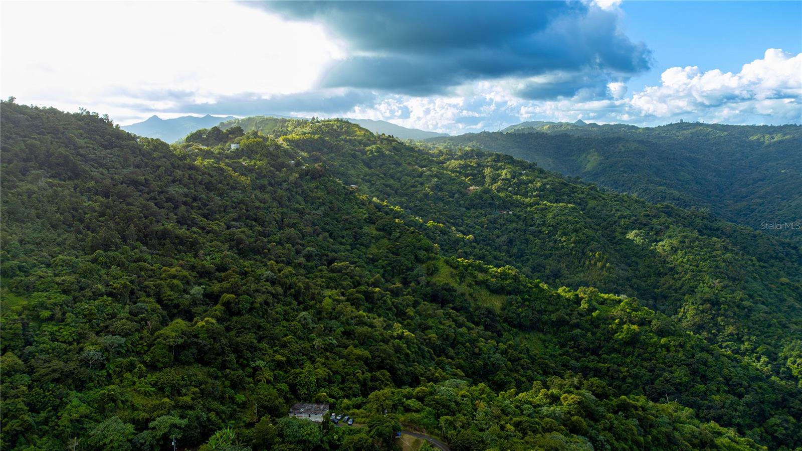 SEC. LA GLORIA - Residential