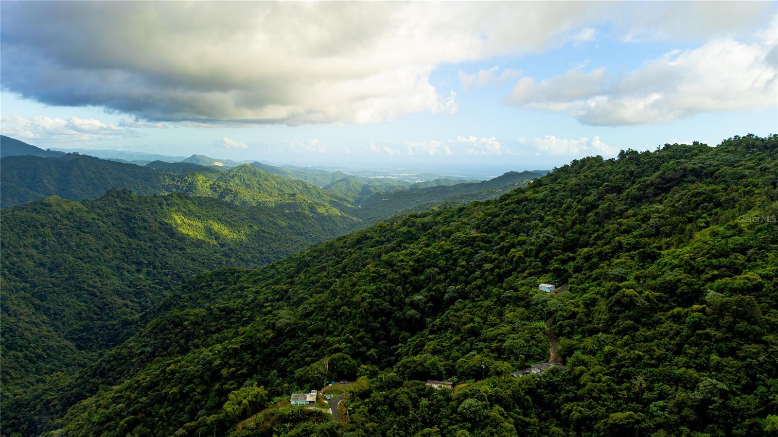 SEC. LA GLORIA - Residential