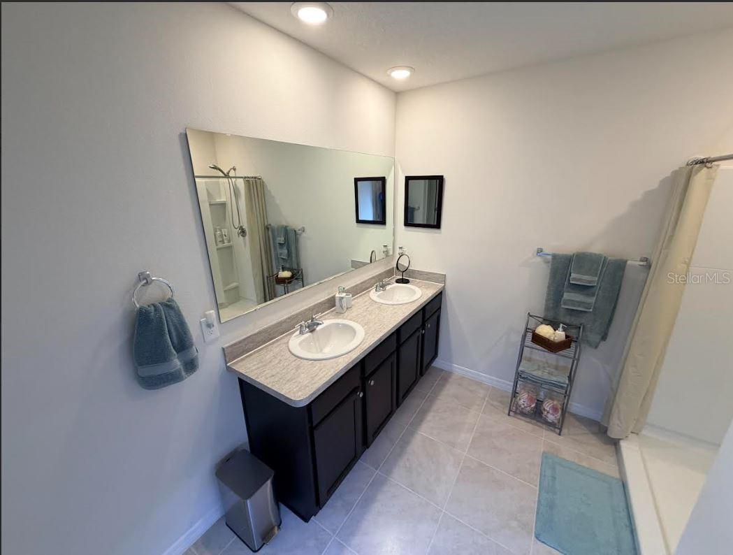 LAKE DENHAM ESTATES - Residential