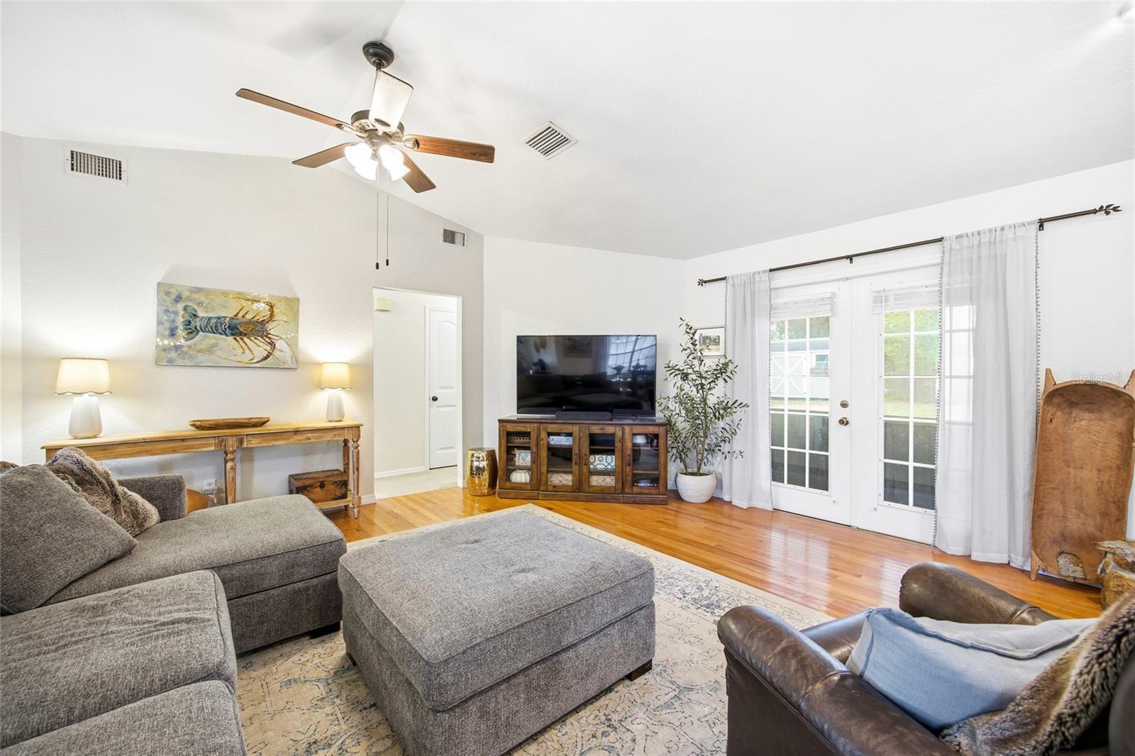 CRESTWOOD EAST - Residential