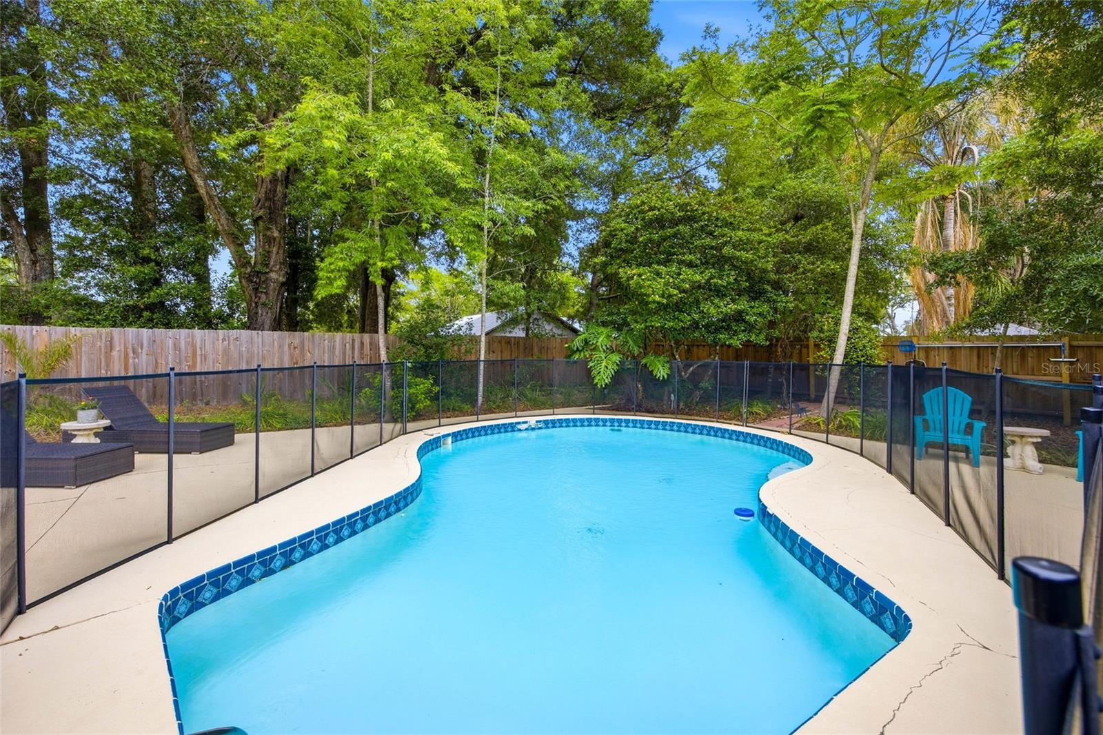 CRESTWOOD EAST - Residential