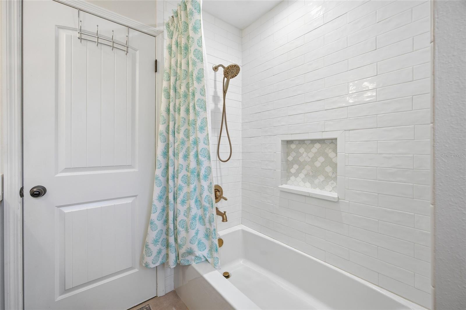 CRESTWOOD EAST - Residential