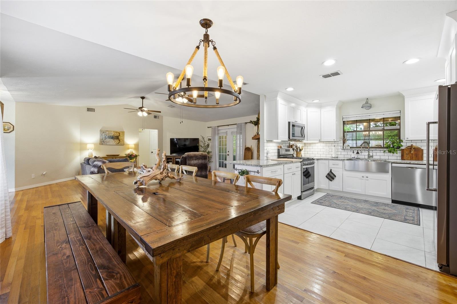 CRESTWOOD EAST - Residential