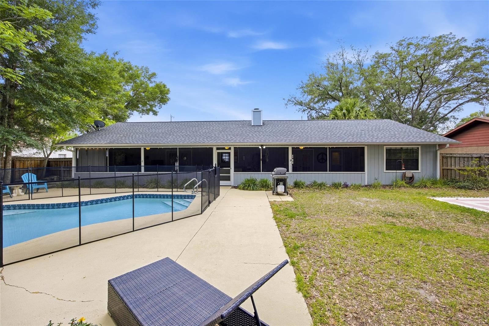 CRESTWOOD EAST - Residential