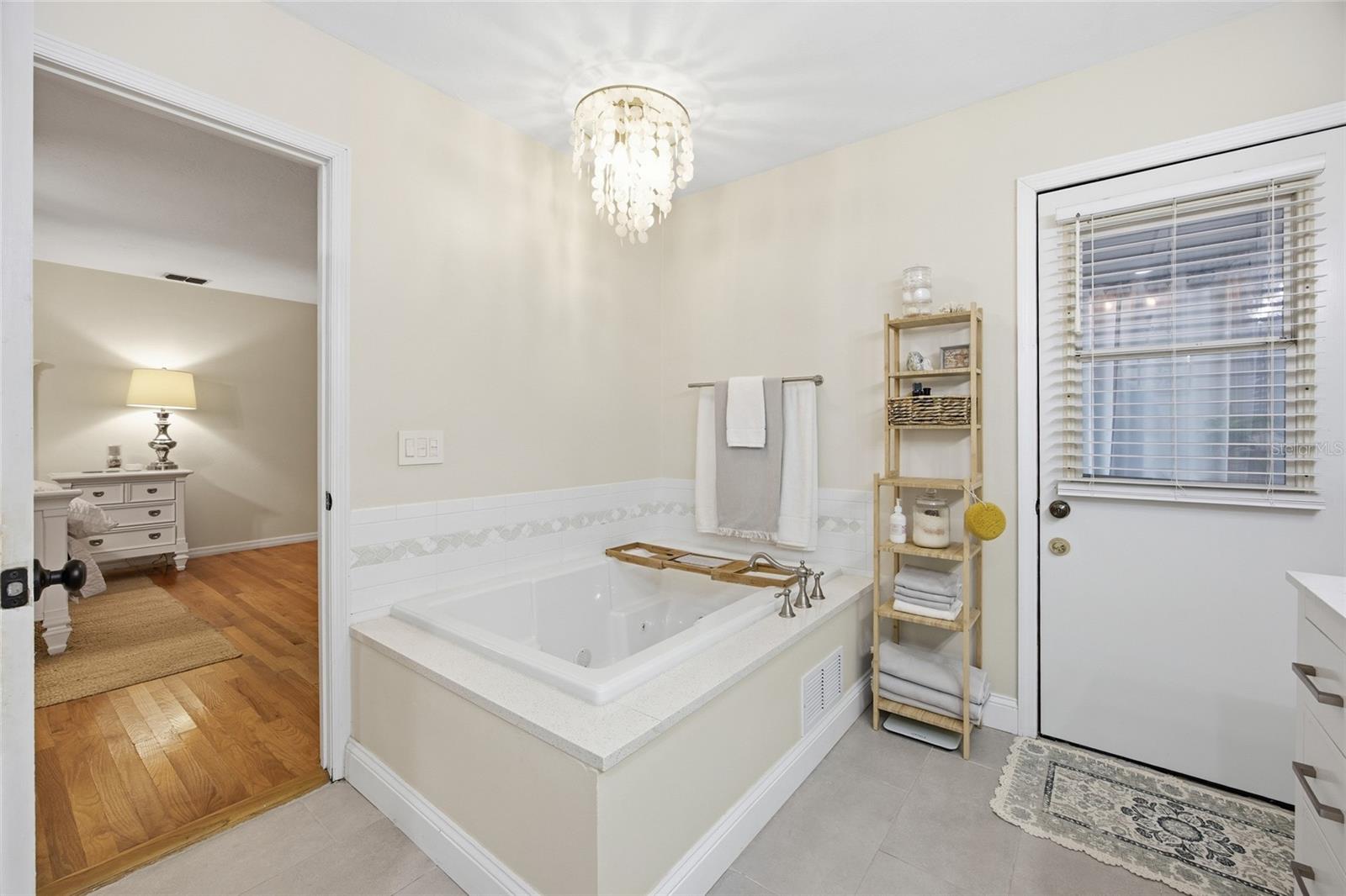 CRESTWOOD EAST - Residential