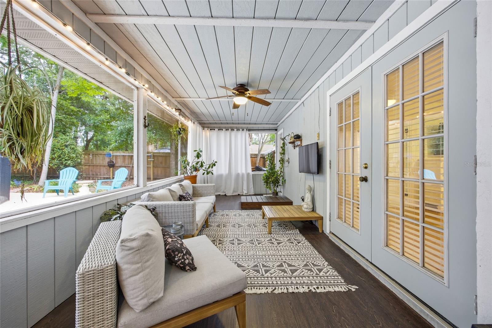 CRESTWOOD EAST - Residential