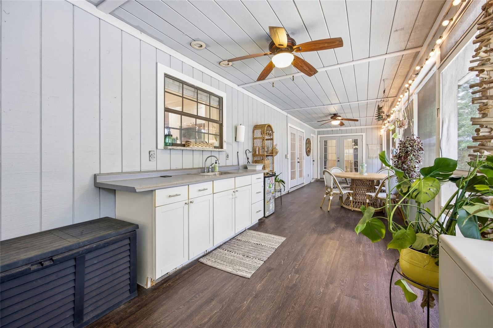 CRESTWOOD EAST - Residential