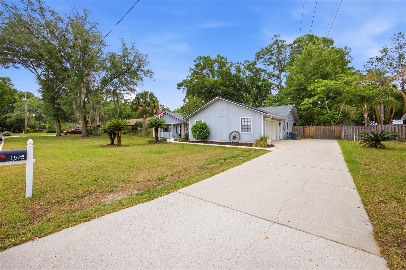 CRESTWOOD EAST - Residential