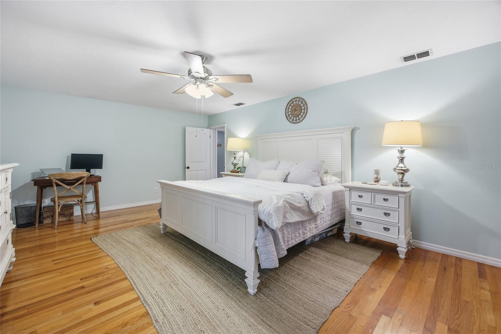 CRESTWOOD EAST - Residential