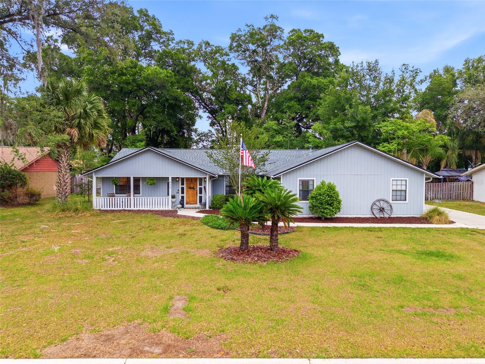 CRESTWOOD EAST - Residential