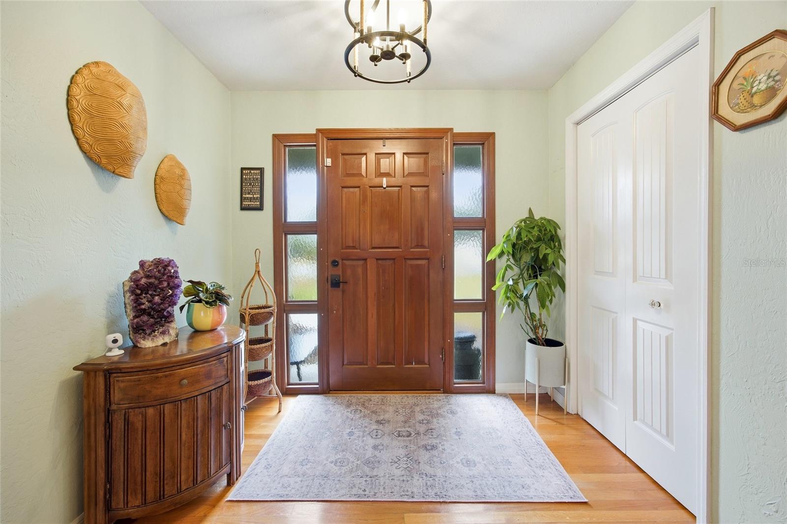 CRESTWOOD EAST - Residential