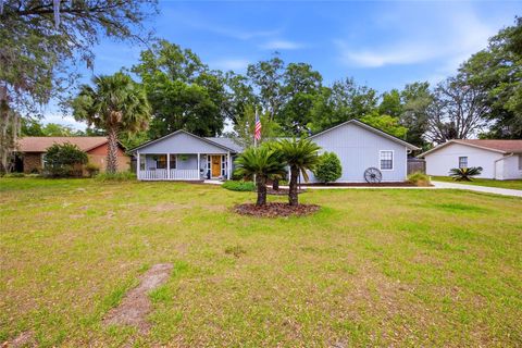 Photo of 1525 SE 43rd Avenue, Ocala, FL 34471 (MLS # GC540214)