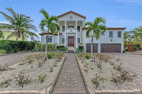 A home in LONGBOAT KEY