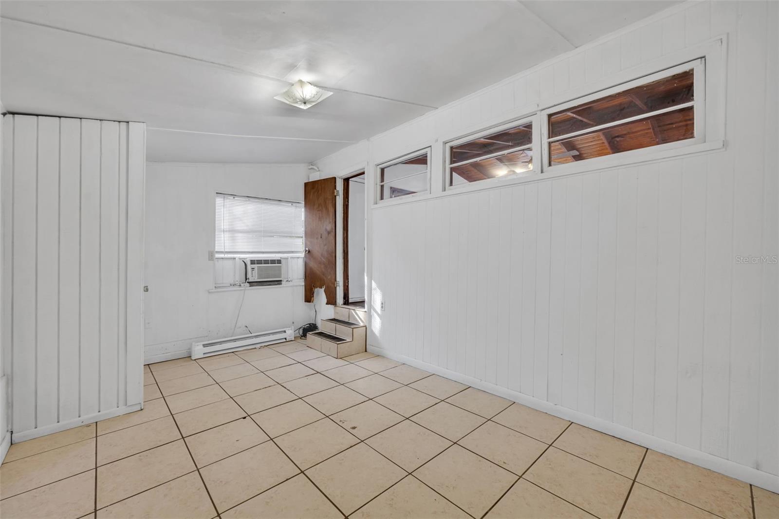 LAKE HELEN BLK 24 - Residential