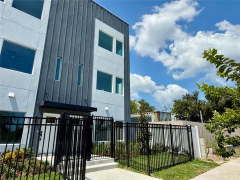 851 6TH AVENUE S ST PETERSBURG FL 33701