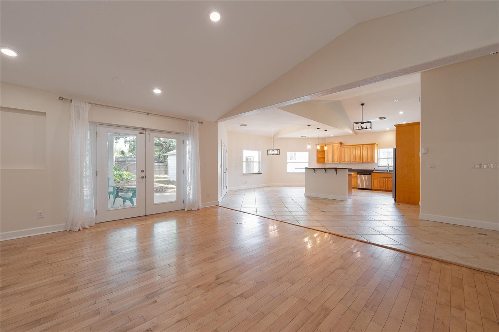 UNIVERSITY HEIGHTS - Residential