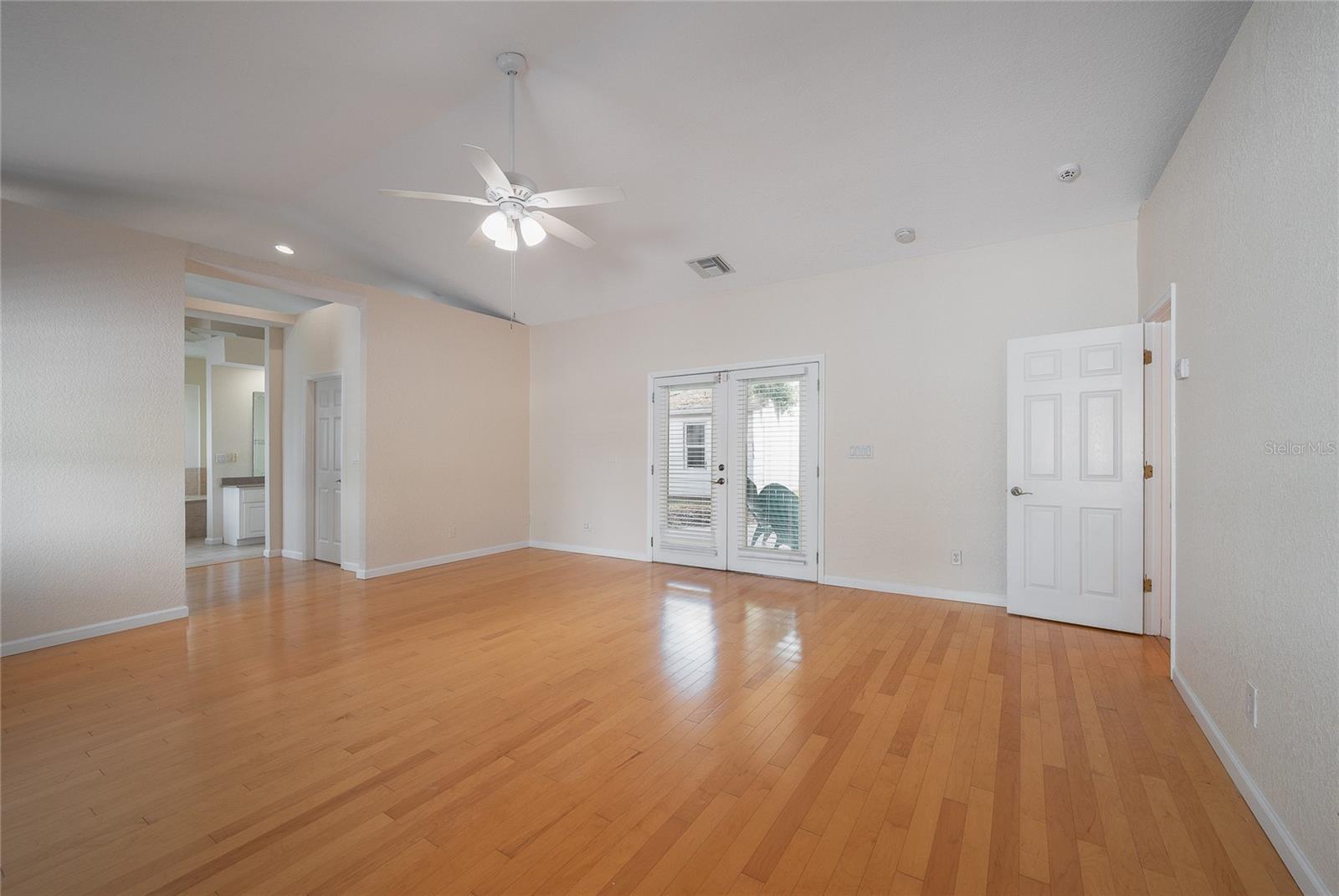 UNIVERSITY HEIGHTS - Residential