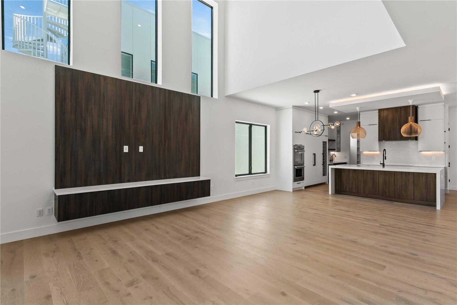 SARASOTA BEACH - Residential